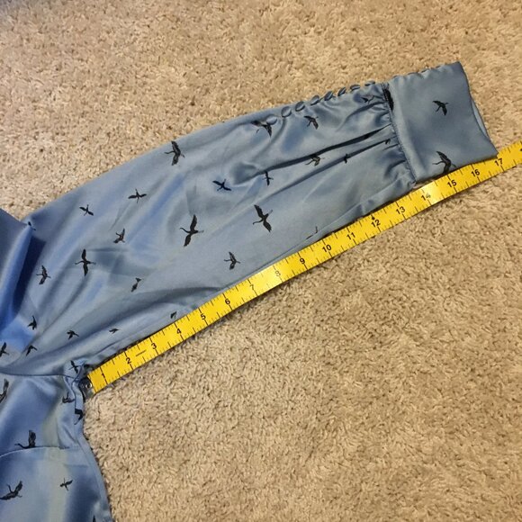 H&M Retro 70s Crane Silky Button Sleeve Belted Midi Dress - Picture 16 of 16